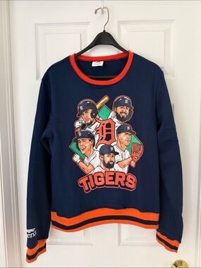 Navy & Orange Detroit Tigers Crewneck Sweatshirt - Collectors item!